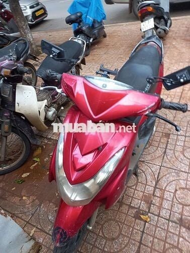 Yamaha Luvias màu Đỏ