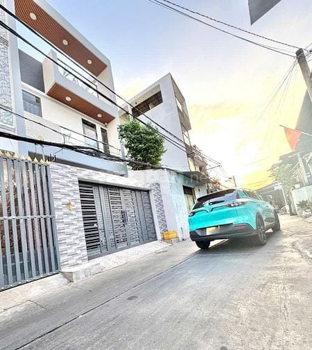 BÁN NHÀ GẦN AEON TÊN LỬA, 4X22M, 4 TẦNG, 7 PHÒNG NGỦ, ĐƯỜNG KINH DOANH