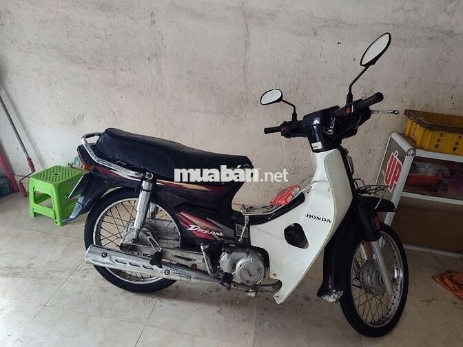Honda Dream Việt 2006 Trắng Đen