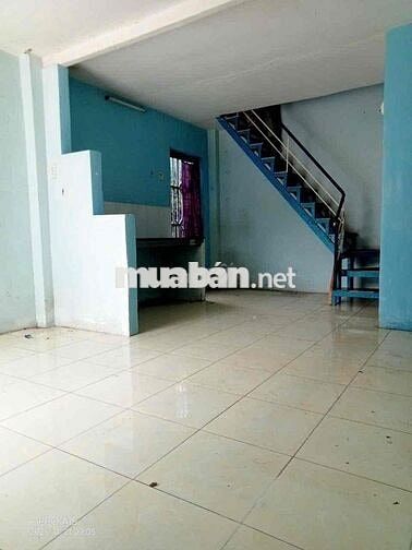 Nhà ở thích hợp cho gia đình nhỏ, sạch đẹp, thoáng mát, cây xanh