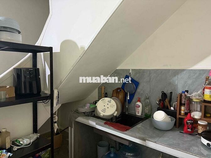 CHO THUÊ PHÒNG TRỌ MẶT TIỀN LÃNH BINH THĂNG