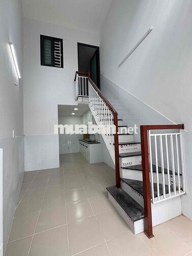 Nhà nhỏ mới xây 40m2, 1 trệt 1 lửng, đường số 1 phường Linh Xuân