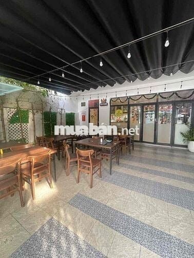 Sang nhượng gấp nhà hàng mặt tiền đường Dương Đình Nghệ