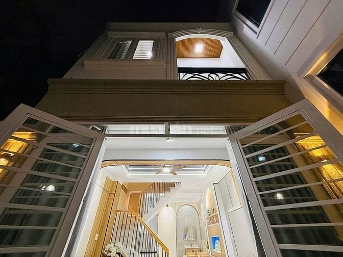 Cực phẩm Q3, nhà đẹp Lê Quý Đôn với giá 3TY9 đã sở hữu ngay, HXH, LH