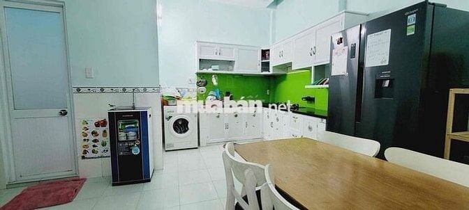 Nhà Ngay CC QK7, chợ Việt Hưng