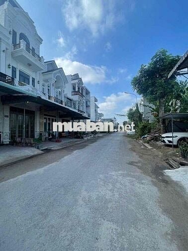 Nhà lầu 2 phòng 2 máy lạnh KdC Cửu Long