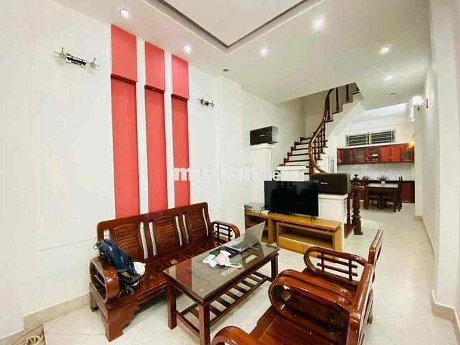 Nhà nguyên căn 4 tầng 5 phòng ngủ, nội thất đầy