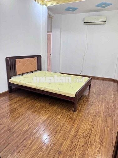 Quận 11 - hẻm xe hơi - nhà cho thuê - 2 lầu 4 phòng ngủ , giá 13,5 TR.