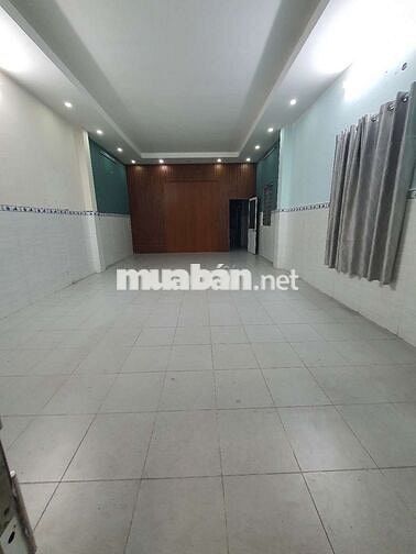 Nhà Mặt Tiền 5x20 1lầu 3pn 2 tolet .