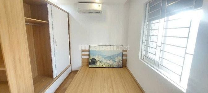 - Bán căn hộ chung cư Lĩnh Nam, Hoàng Mai, Siêu rẻ, 68m2, 4.98 tỷ