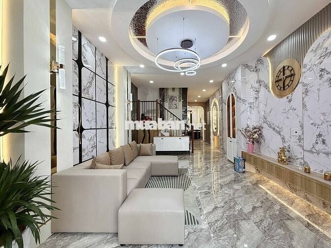 📌NHÀ GÒ VẤP - KTS THIẾT KẾ - GARA Ô TÔ RIÊNG - 3 CĂN RA MẶT TIỀN🔥