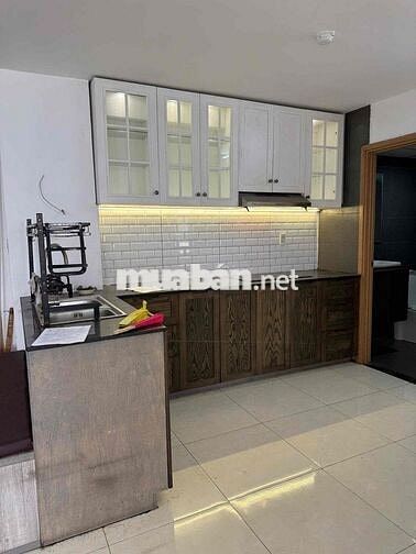 CHO THUÊ CĂN PENHOUSE TẦNG 21 ,CÓ SÂN VƯỜN   7 TRIỆU