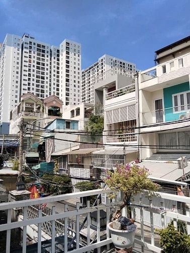 Gấp;gấp bán căn mặt tiền xe tải quay đầu 80m2 giá 8ty6 lầu đúc BTCT