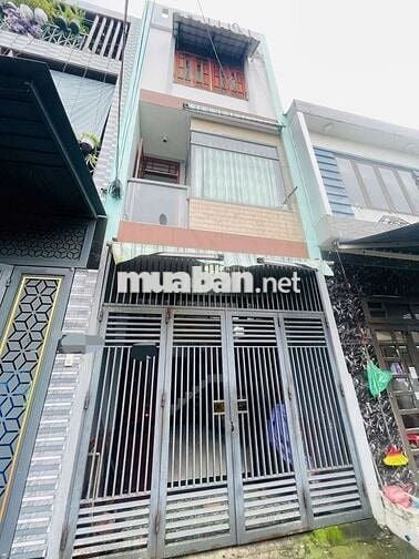 BÁN NHÀ 3 TẦNG 3 MÊ KIỆT OTO TÔN ĐẢN. GIA 3TY780. KHU CAO RÁO KO NGẬP