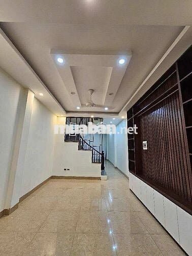 CHÍNH CHỦ CẦN BÁN GẤP NHÀ Ở NGÔ GIA TỰ - Ô TÔ ĐỖ CỬA .