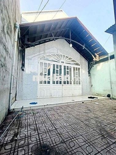 Cho thuê nhà cấp 4, (2PN), ngay chợ Cổng 10, phường Long Bình.