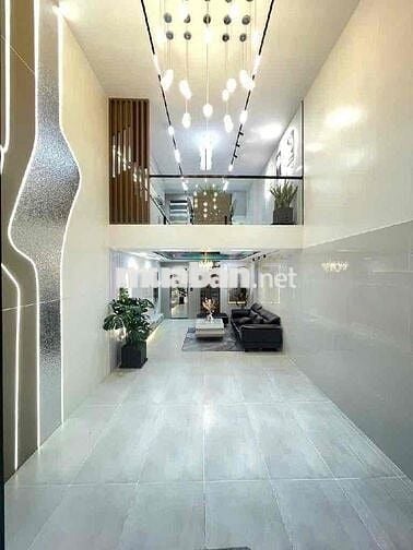 LẠC LONG QUÂN 6 TẦNG + THANG MÁY - Ô TÔ NGỦ NHÀ - NỘI THẤT CAO CẤP .