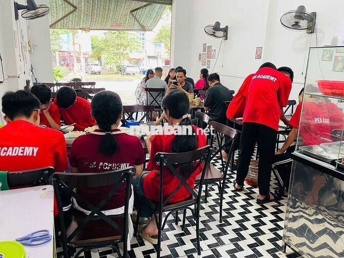 Sang nhượng lại quán ăn đầy đủ đồ dùng tại Hà Đông