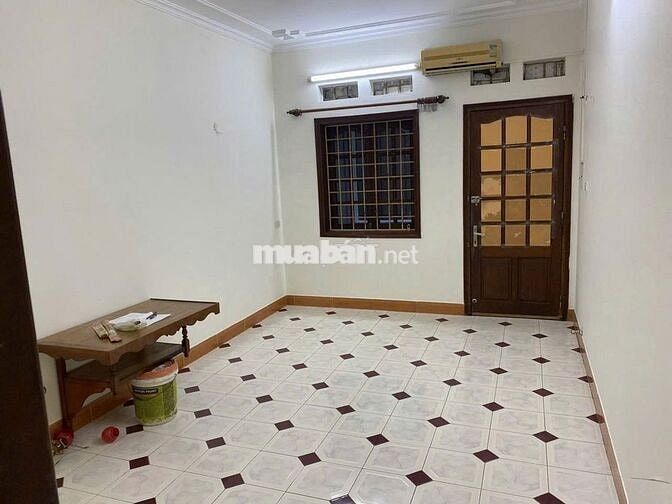 Cho thuê Tập thể tầng 2- Thủy Lợi - Thái Hà -45m2 -1 ngủ 1khách -6.5tr