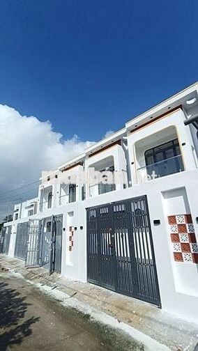 CHUYỂN QUA TPHCM SỐNG CẦN NHƯỢNG LẠI CĂN NHÀ