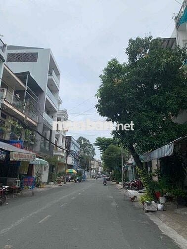 Chủ kẹt bán gấp MT nội bộ Lê Niệm. 4m x 15m. Nhà 2 tấm. Giá 7.5 tỷ