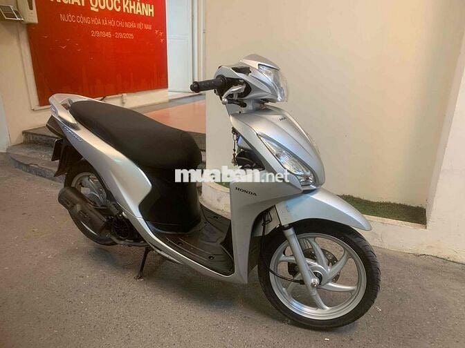 Honda Vision 2016 màu Bạc 21363 km