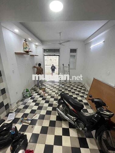 cho thuê nhà sát quang trung 8tr