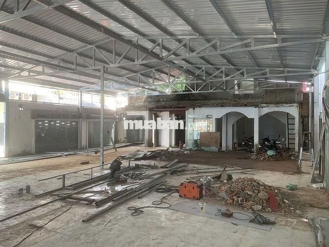 CHo thuê mbkd góc 2 mặt tiền đường Trần văn giàu 10x30m thông suốt