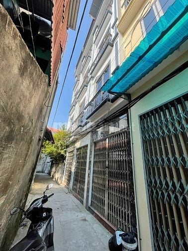 Nhà Văn Nội - Phú Lương, 5 tầng, 40m2, hơn 6 tỷ