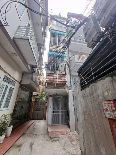 Chính chủ bán nhà phố Khương Đình, lô góc ô tô đỗ cổng