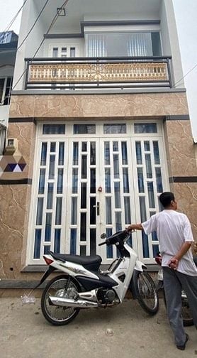 Cho thuê nhà hẻm Q7 Lê Văn Lương gần siêu thị Lotte Mart