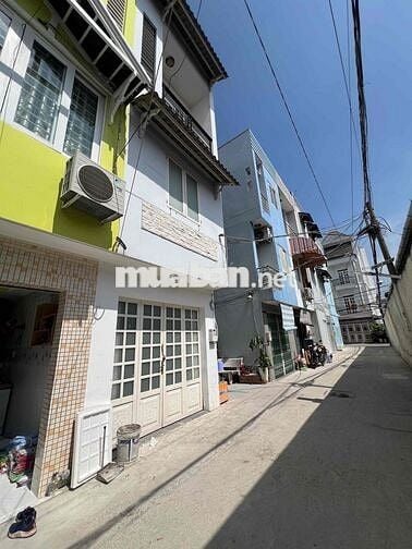 💥Chỉ 1.8xđ- Nhà 3 tầng –Mt hxh– ngay tt- qua PMH chỉ 3p