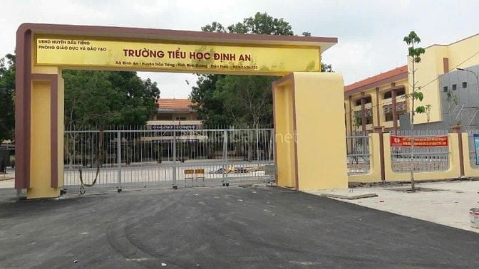 Nguồn F0 mặt tiền nhựa gần chợ Minh Tân Dầu Tiếng Bình Dương