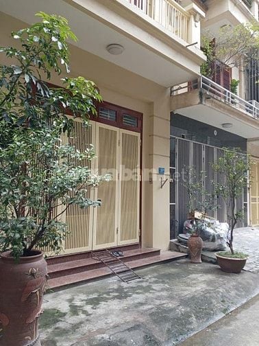 Bán nhà ngõ 106 Hoàng Quốc Việt, Cầu Giấy, Hà Nội, đường ôtô