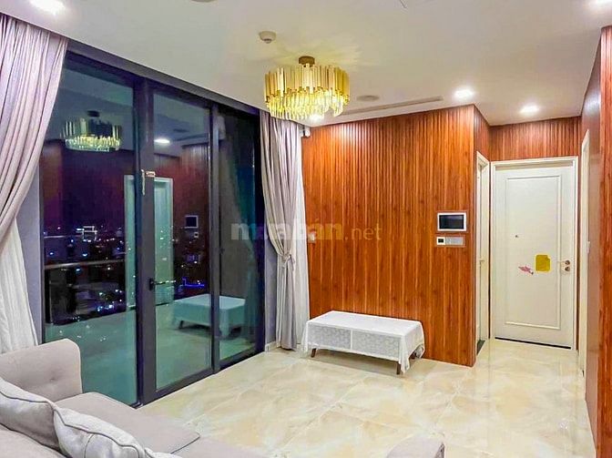 Căn hộ bán tại Vinhomes Golden River Quận 1 gồm 2 phòng ngủ 67m2