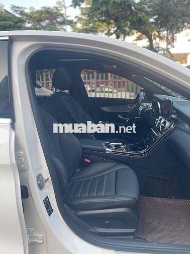 Mercedes Benz C Class 2016 C300 AMG - 110000 km