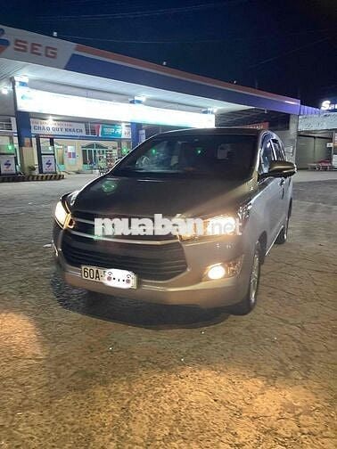 Toyota Innova 2.0E  Xe Gia đình đi ít