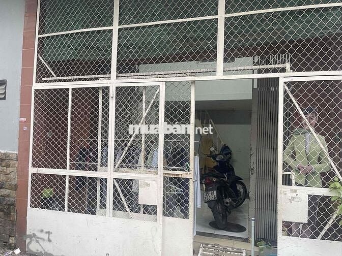 Cho Thuê Nhà nguyên căn , 40 m2, có gác lửng .