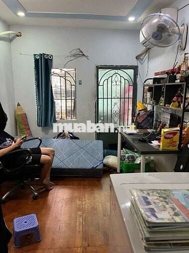 Bán gấp nhà 25m2,2 tầng sổ hồng riêng, 3,69 tỷ, đường Huỳnh Tấn Phát,