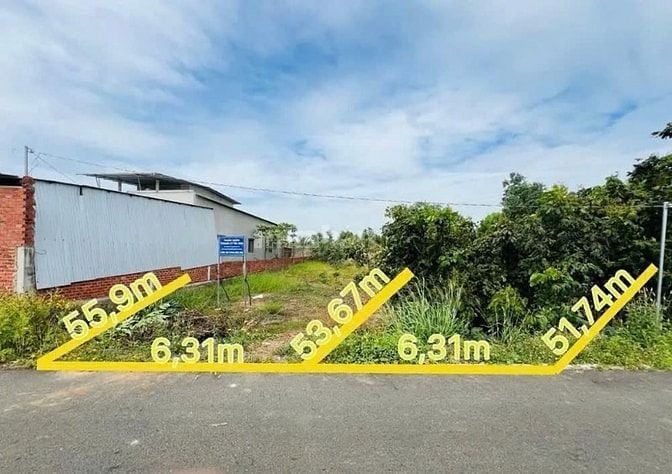 Công ty Đấu giá hợp danh Lam Sơn Sài Gòn THÔNG BÁO ĐẤU GIÁ TÀI SẢN