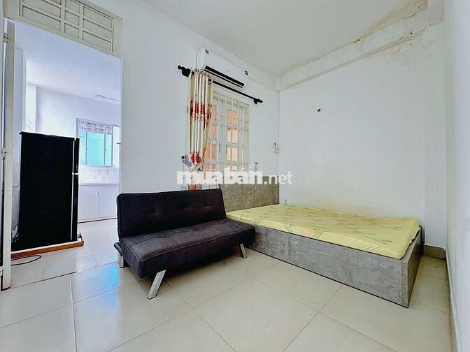 Phòng 80/ Dương Quảng Hàm P5 Gò Vấp 30m2 FNT cao cấp. Giá 5 triệu