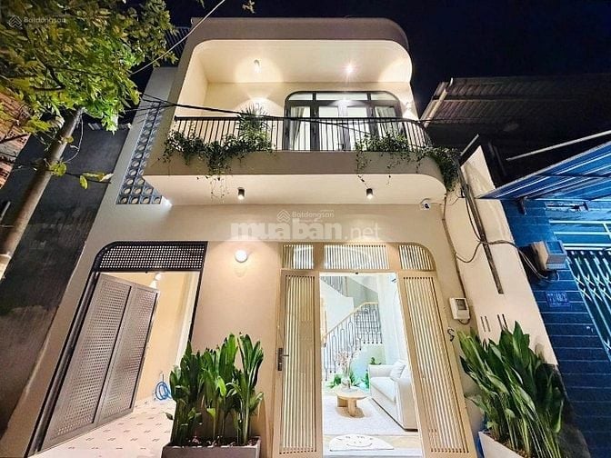 Nhà đẹp giá siêu tốt Đ.Phan Văn Trị P.10 Q.Gò Vấp giá 2 tỷ 790tr/60m2.