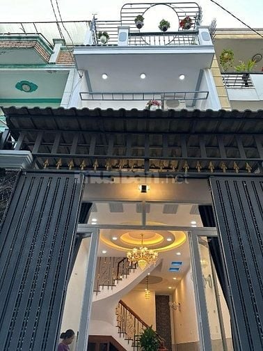 Kẹt vốn bán nhà Đường Lê Văn Sỹ Phú Nhuận 70m2 Giá 3ty4 Có sổ riêng 