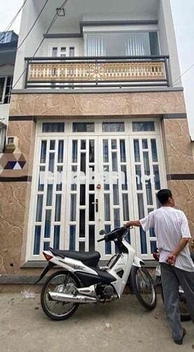 Cô Tám ***. Nhà hẻm cho thuê Q7 Lê.V.Lương gần Lotte Mart