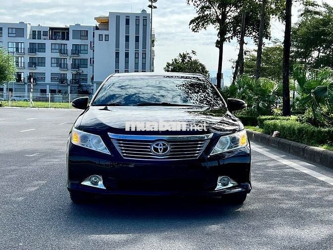 Toyota Camry 2.5G 2013 màu đen