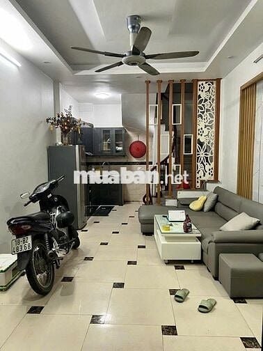 Cho thuê nhà riêng ngõ 541 Lĩnh Nam - 30m2 - 5 tầng mới - giá 10tr