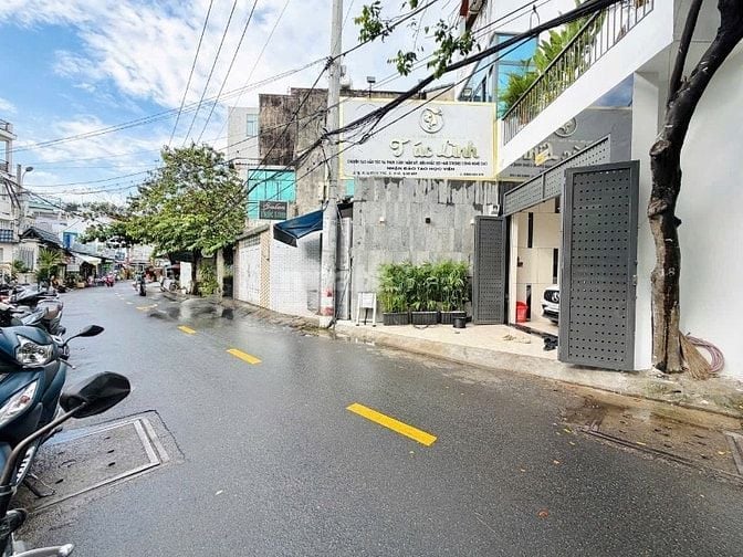 Nhà mặt tiền siêu Vip giá mềm nhất GV