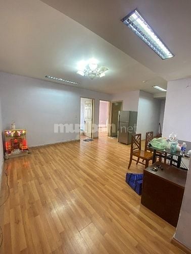 Căn hộ tầng cao, view rộng, thoáng mát