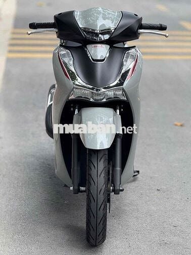 SH 160i ABS XXM LIKE NEW 800km