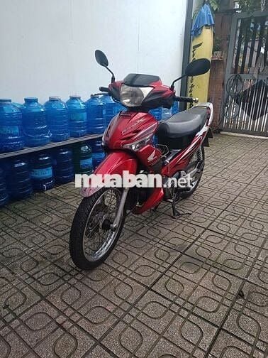 NHÀ DƯ CHIẾC XE CẦN BÁN